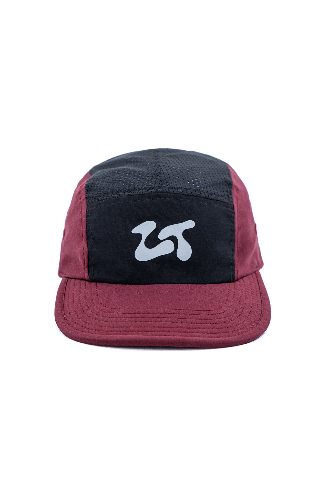 The Float Cap in the Red colourway: a burgundy brim and side panels over a navy crown, with a white Z2 mark at the front.